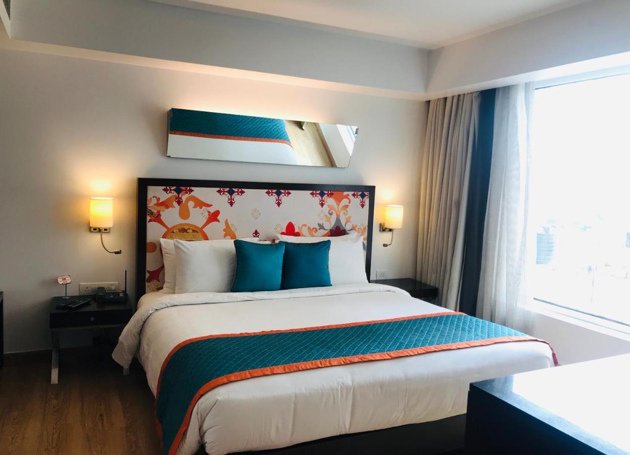 Golden Tulip City Centre Гургаон Екстериор снимка