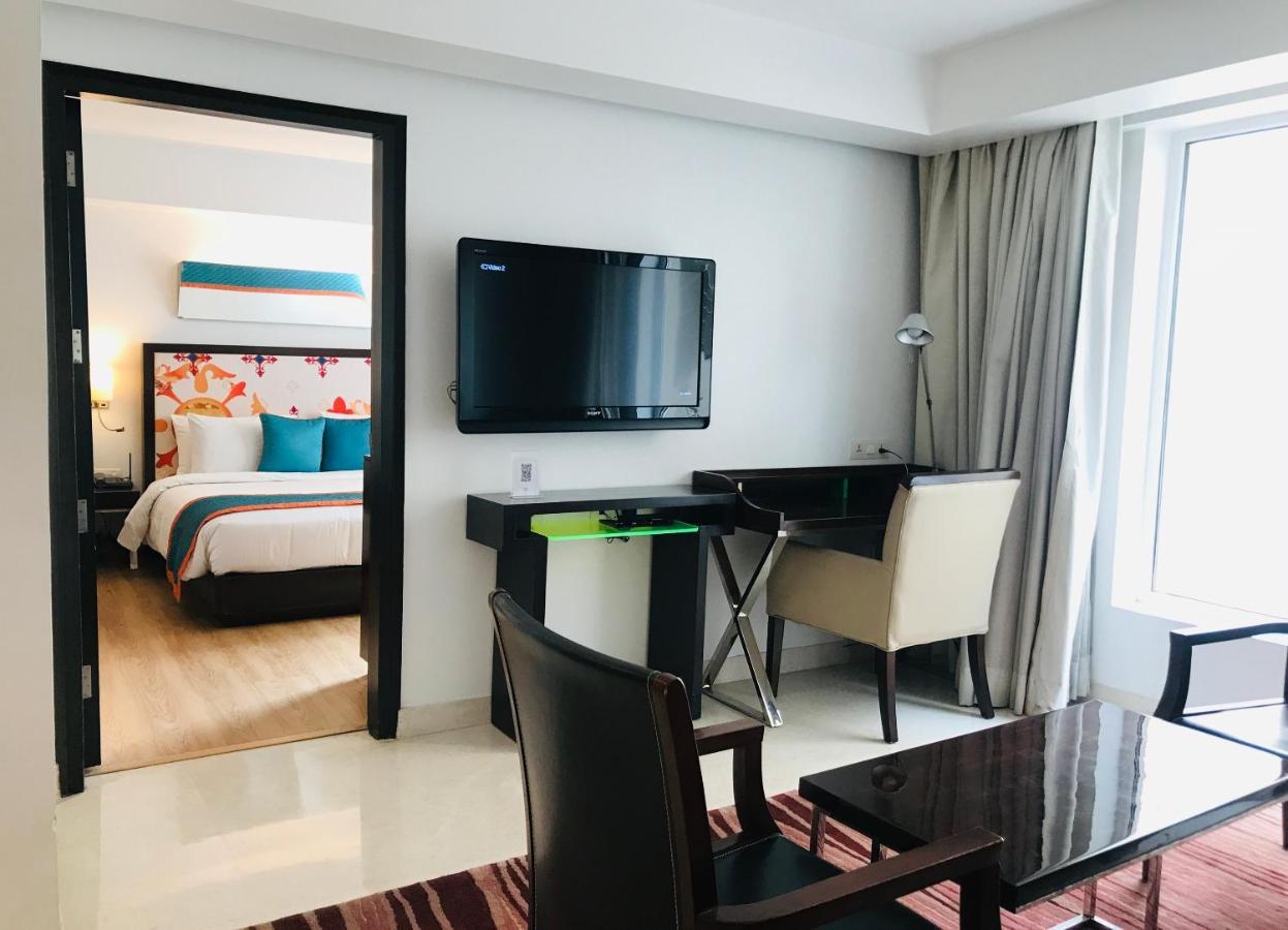 Golden Tulip City Centre Гургаон Екстериор снимка