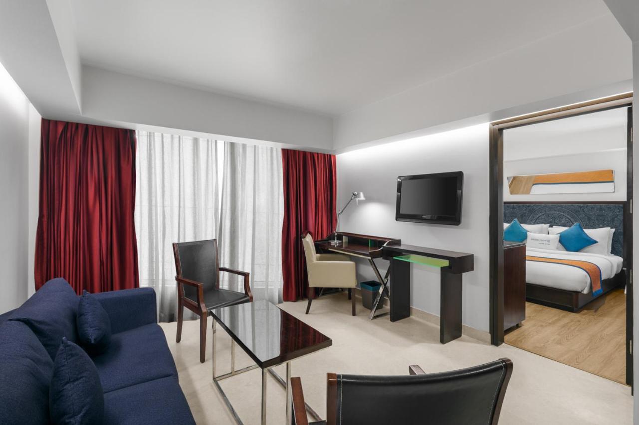 Golden Tulip City Centre Гургаон Екстериор снимка